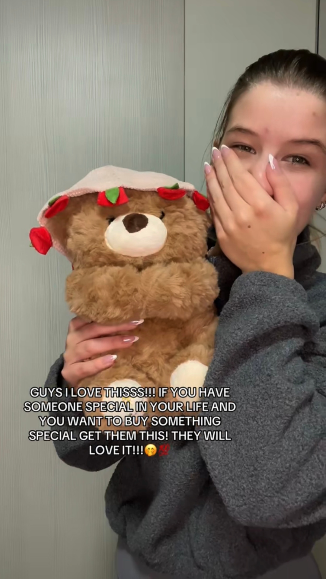 Teddy Bear Flower Hug